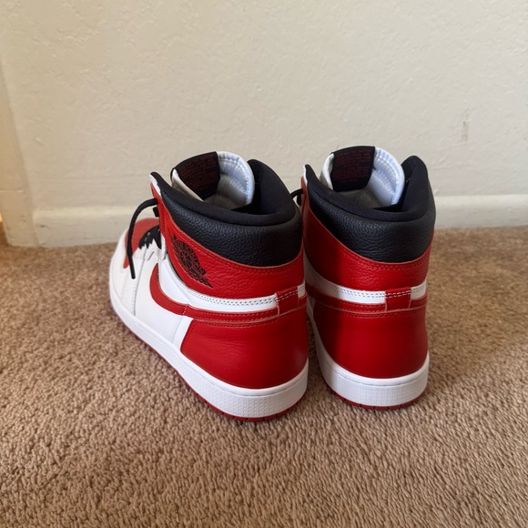 Air Jordan 1 Retro High OG ‘Heritage’ - Picture 4 of 5